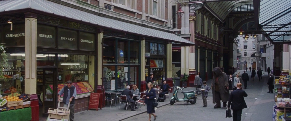 207147415_HarryPotterLeadenhallMarket.thumb.png.66b73e9f0d77ec2aea8f1b4a8af78c00.png