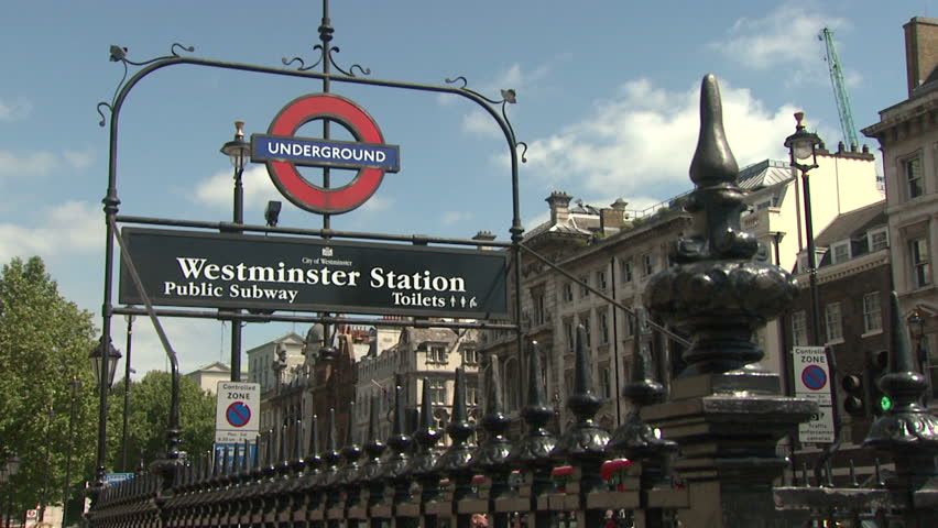 1228950215_WestminsterTubestation.jpg.304ce6167ad2dceeeb4df806b73fbc7d.jpg