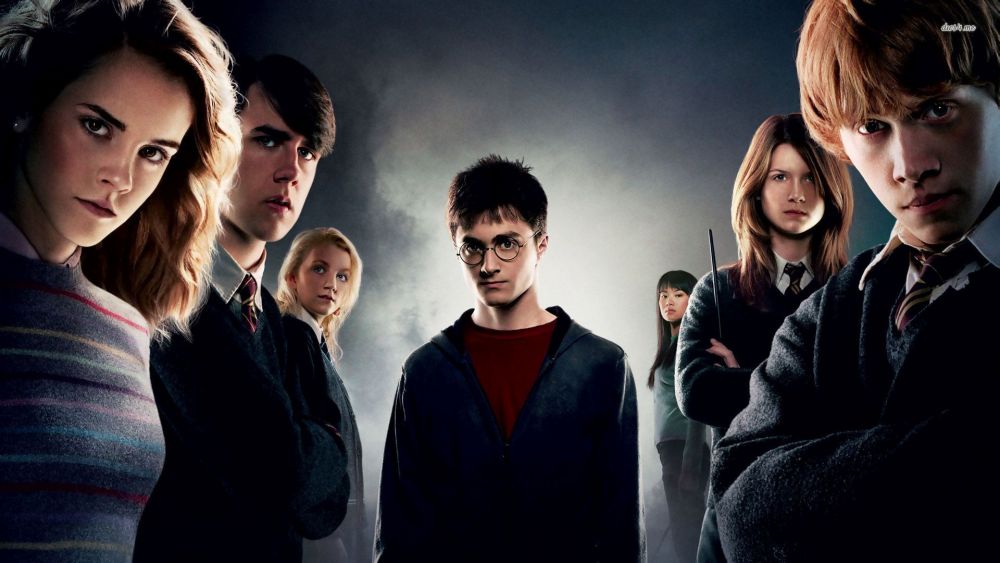 Harry-Potter-Desktop-Backgrounds-036.thumb.jpg.513907068d31d65ad349c6d60a0a6b7e.jpg