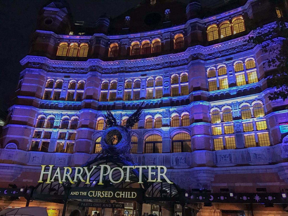 harry-potter-and-the.thumb.jpg.343c4f24c45f10806c1312368dd7ce43.jpg